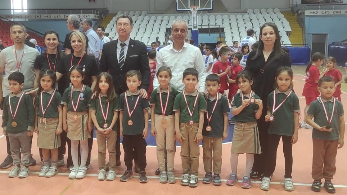 Geleneksel Çocuk Oyunları İlçe birincisi olduk.